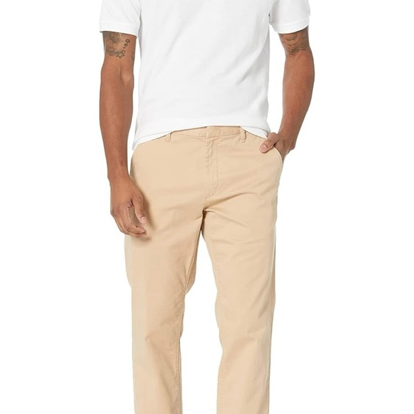 Amazon Essentials Men's Classic White Polo - Picture 2 of 4